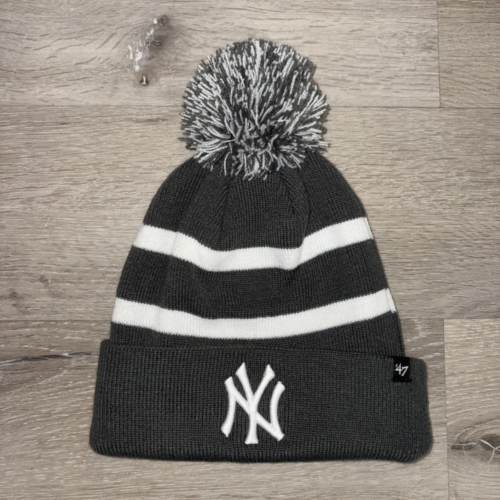 47 Brand New York Yankees Striped Beanie Knit Hat Gray NWT